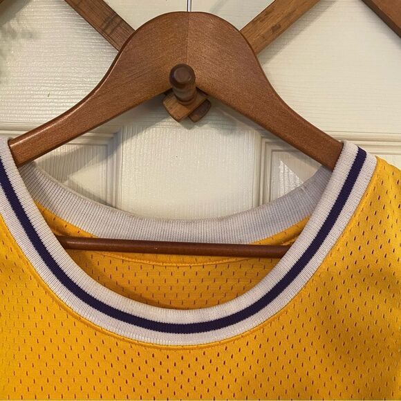 Authentic 1979-1980 Mitchell & Ness Kareem Abdul-Jabbar #33 Lakers Jersey OG - Picture 7 of 8